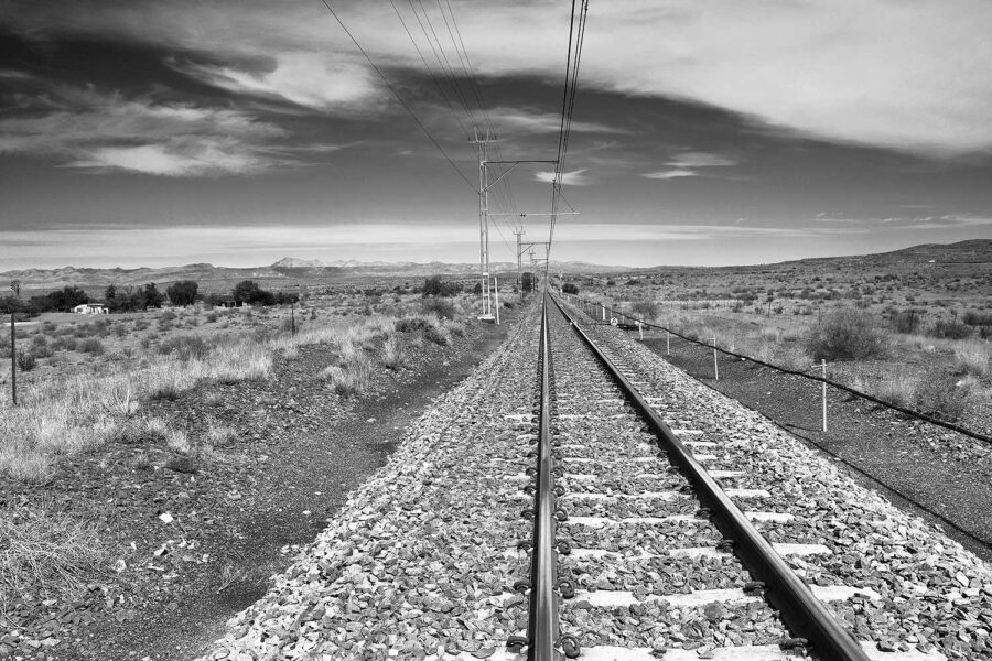 MONOCHROME-42